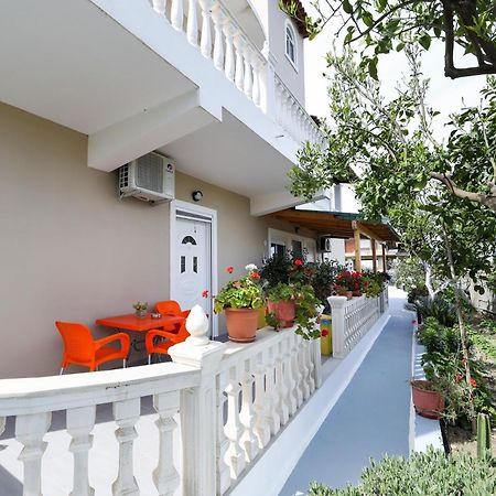 Guest House Narta วญอเรอ ภายนอก รูปภาพ