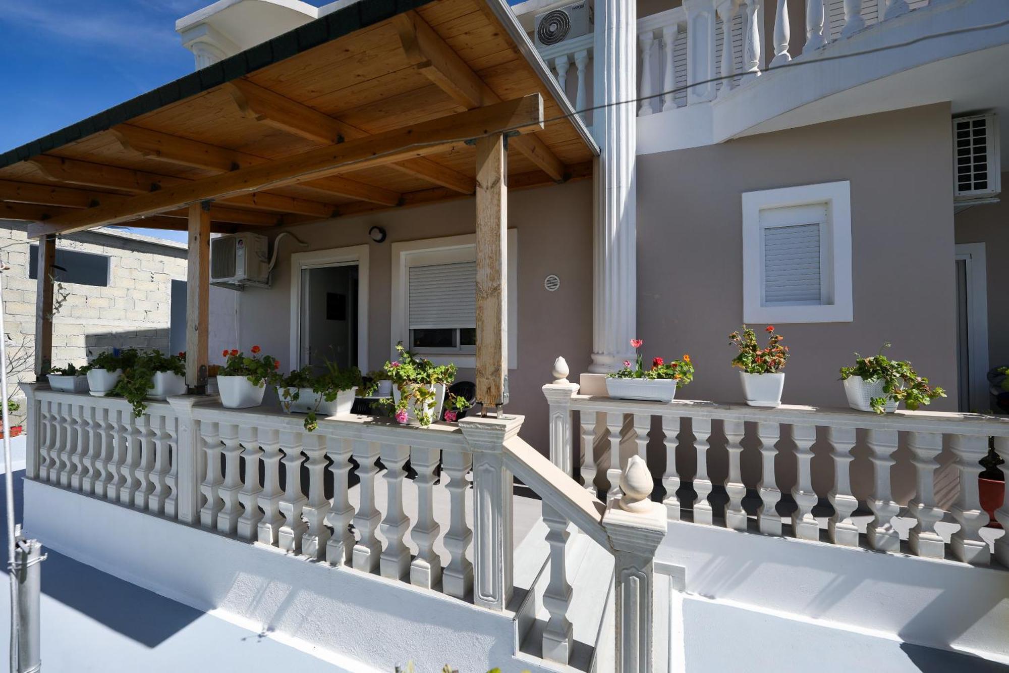Guest House Narta วญอเรอ ภายนอก รูปภาพ